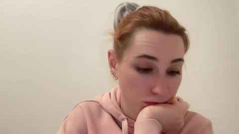 Snapshot of deliverysmile chatting on 12-21-24, 01:15 Delivery online show from 12-21-24, 01:15