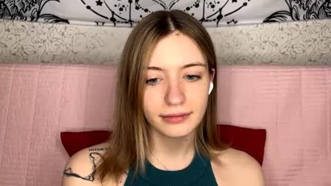 Sia online show from 02-17-26, 12:34