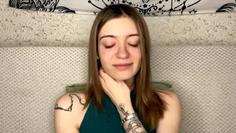 Sia online show from 04-03-26, 01:20