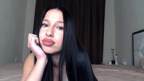 Snapshot of delly_love chatting on 09-27-25, 10:48 delly_love online show from 09-27-25, 10:48