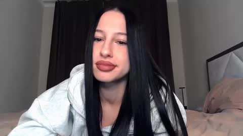 Snapshot of delly_love chatting on 10-05-25, 08:51 delly_love online show from 10-05-25, 08:51
