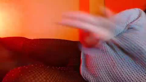 Snapshot of delphine_x chatting on 02-12-25, 09:11 Delphine online show from 02-12-25, 09:11