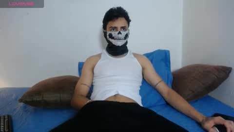 Snapshot of demeter_salviati chatting on 10-23-25, 02:22 Demeter Salviati online show from 10-23-25, 02:22