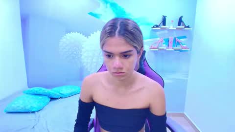 Snapshot of demi_leed chatting on 01-14-26, 12:00 DEMI online show from 01-14-26, 12:00