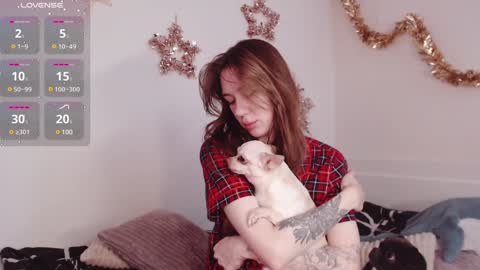 Snapshot of demiamour chatting on 12-21-24, 08:18 Demi. not your babybabebb and other shit online show from 12-21-24, 08:18