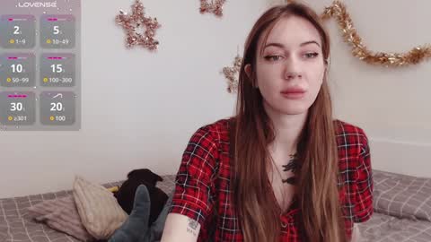 Snapshot of demiamour chatting on 01-08-25, 10:48 Demi. not your babybabebb and other shit online show from 01-08-25, 10:48