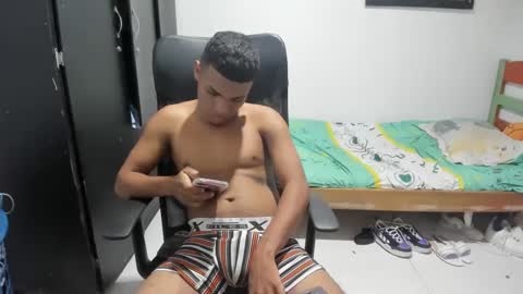 Snapshot of demol_latin chatting on 12-06-24, 04:36 MASTER DAV online show from 12-06-24, 04:36