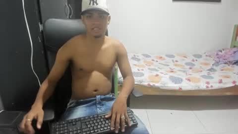 Snapshot of demol_latin chatting on 12-22-24, 04:50 MASTER DAV online show from 12-22-24, 04:50