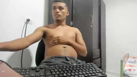 Snapshot of demol_latin chatting on 12-26-24, 05:40 MASTER DAV online show from 12-26-24, 05:40