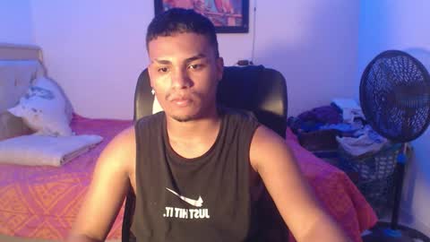 Snapshot of demol_latin chatting on 09-15-25, 04:01 MASTER DAV online show from 09-15-25, 04:01