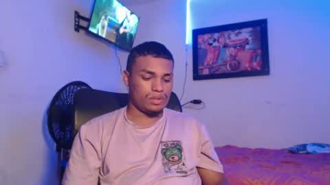 Snapshot of demol_latin chatting on 10-03-25, 07:11 MASTER DAV online show from 10-03-25, 07:11