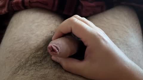 Snapshot of denis647 chatting on 10-03-25, 12:35 LilRoach online show from 10-03-25, 12:35