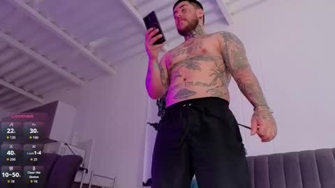 Snapshot of denjig chatting on 10-27-25, 03:49 Oliver online show from 10-27-25, 03:49