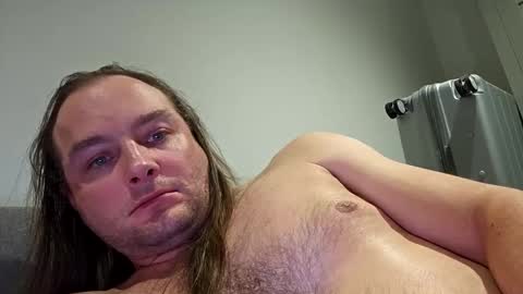 dennis210586 online show from 01-06-25, 01:09