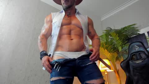 Snapshot of dennis_cox_ chatting on 01-03-25, 04:48 dennis_cox_ online show from 01-03-25, 04:48