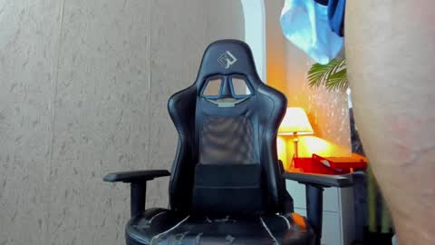 Snapshot of dennis_cox_ chatting on 01-21-25, 11:24 dennis_cox_ online show from 01-21-25, 11:24