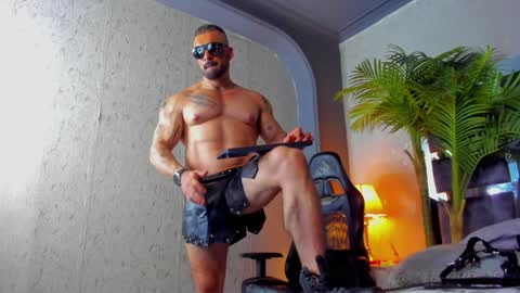 Snapshot of dennis_cox_ chatting on 02-06-25, 01:43 dennis_cox_ online show from 02-06-25, 01:43