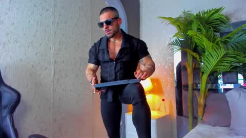 Snapshot of dennis_cox_ chatting on 02-18-25, 11:33 dennis_cox_ online show from 02-18-25, 11:33