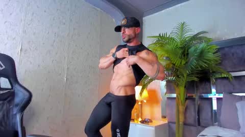 Snapshot of dennis_cox_ chatting on 03-10-25, 03:56 dennis_cox_ online show from 03-10-25, 03:56