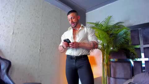 Snapshot of dennis_cox_ chatting on 03-10-25, 10:04 dennis_cox_ online show from 03-10-25, 10:04