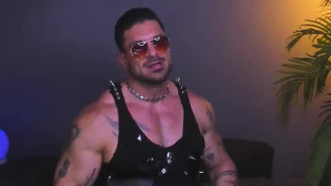 dennis_cox_ online show from 11-30-25, 12:03