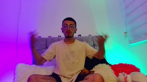 Dennis online show from 11-20-25, 11:37