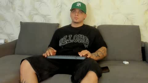 Snapshot of dennis_munera chatting on 12-21-24, 12:38 dennis munera online show from 12-21-24, 12:38