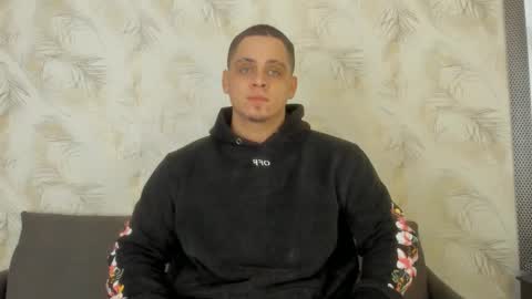 Snapshot of dennis_munera chatting on 12-31-24, 12:46 dennis munera online show from 12-31-24, 12:46