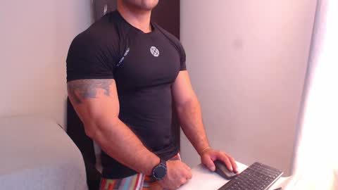 Derek online show from 01-01-25, 04:39