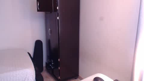 Derek online show from 01-04-25, 06:30