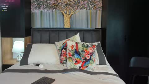 Derek Hussain online show from 01-04-25, 02:14