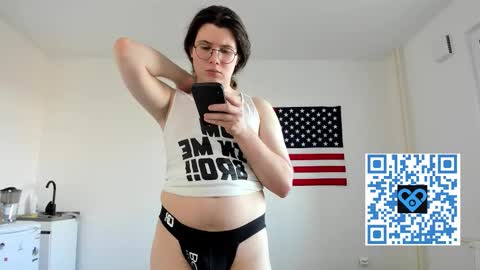 Derek online show from 09-19-25, 01:56