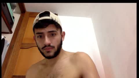 Snapshot of derek_smiith chatting on 02-15-25, 08:33 Derek smiith online show from 02-15-25, 08:33