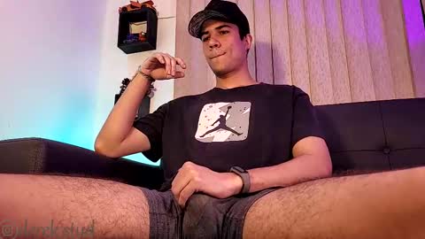 Snapshot of derek_stud_ chatting on 10-05-25, 05:50 Derek independent model online show from 10-05-25, 05:50