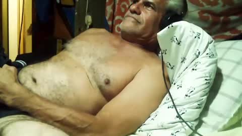 derick1961 online show from 09-30-25, 04:39