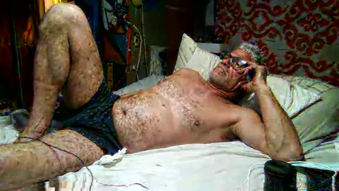 Snapshot of derick1961 chatting on 11-28-25, 02:14 derick1961 online show from 11-28-25, 02:14