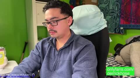 Derrick Hose online show from 01-11-25, 05:41