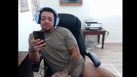 desertadventurer25 online show from 10-26-25, 06:03