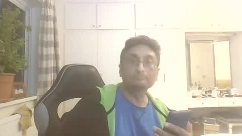 desiboi9 online show from 10-11-25, 12:10