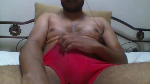 Snapshot of desidaddy_629 chatting on 10-13-25, 06:08 Daddy online show from 10-13-25, 06:08