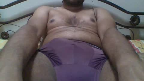 Snapshot of desidaddy_629 chatting on 02-17-26, 06:36 Daddy online show from 02-17-26, 06:36