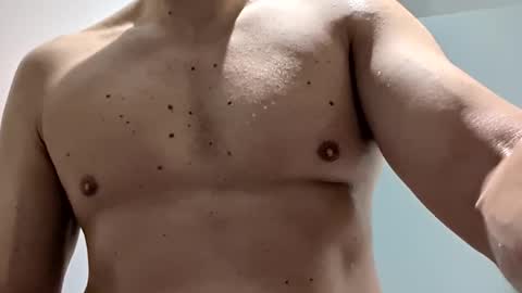 Snapshot of designerskier chatting on 02-25-25, 09:35 designerskier online show from 02-25-25, 09:35