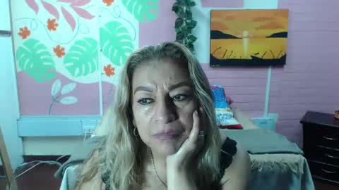 Snapshot of desire_latin chatting on 01-06-25, 06:52 VALERIA online show from 01-06-25, 06:52