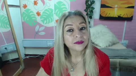 Snapshot of desire_latin chatting on 02-20-25, 04:46 VALERIA online show from 02-20-25, 04:46