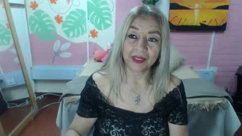 Snapshot of desire_latin chatting on 12-01-25, 05:51 VALERIA online show from 12-01-25, 05:51