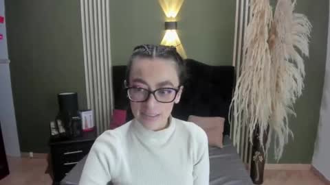 Desiring Angel online show from 02-11-25, 04:22