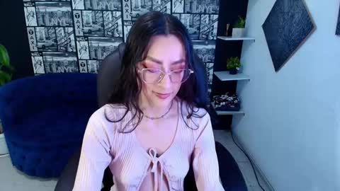 Desiring Angel online show from 12-19-25, 07:04