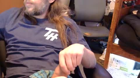 Snapshot of desolation2012 chatting on 11-12-25, 08:37 desolation2012 online show from 11-12-25, 08:37