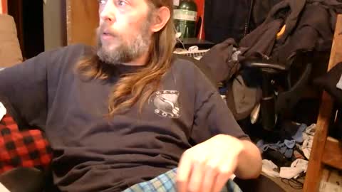 Snapshot of desolation2012 chatting on 12-02-25, 11:26 desolation2012 online show from 12-02-25, 11:26