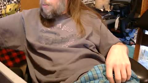 Snapshot of desolation2012 chatting on 12-04-25, 06:44 desolation2012 online show from 12-04-25, 06:44